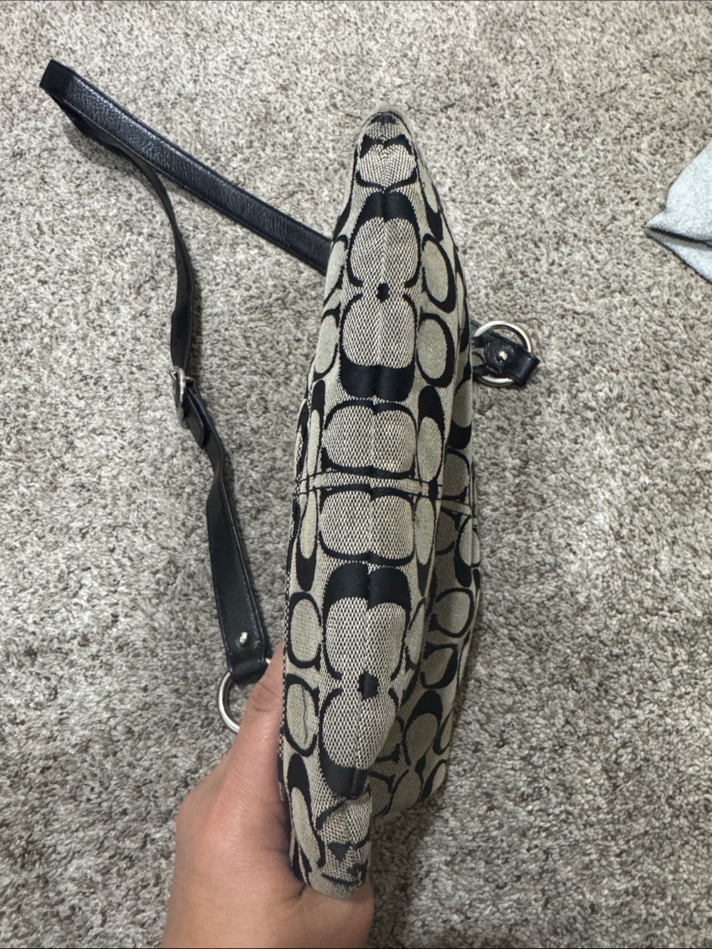 Coach Signature Jacquard Turnlock Shoulder Bag Black Cream Hobo Y2K - Picture 12 of 16
